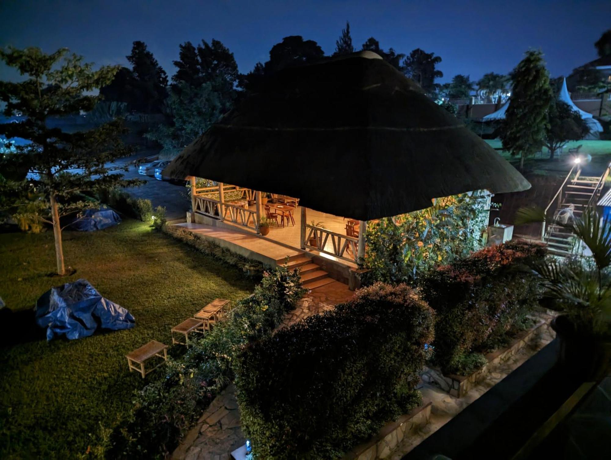 Oslo Gardens Bed & Breakfast Entebbe Eksteriør billede